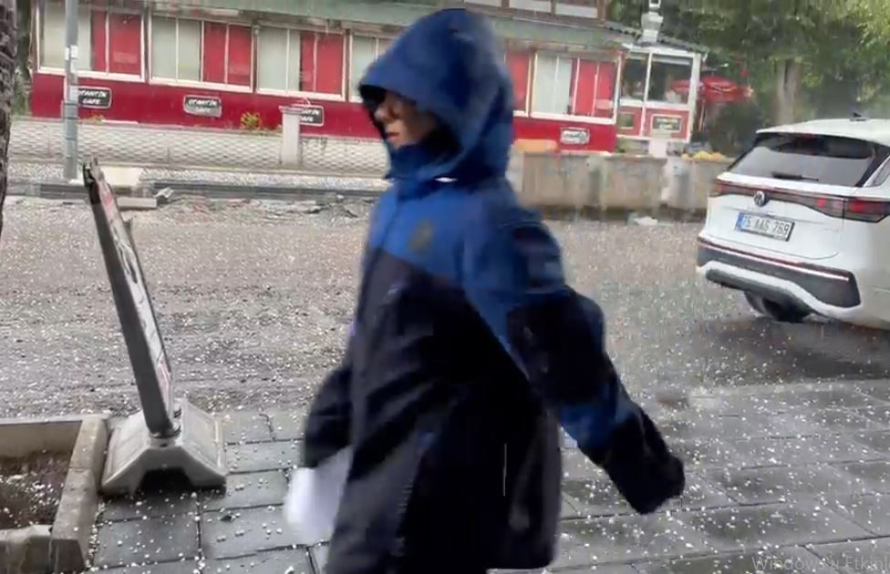 Ardahan’da sağanak ve dolu hayatı olumsuz etkiledi