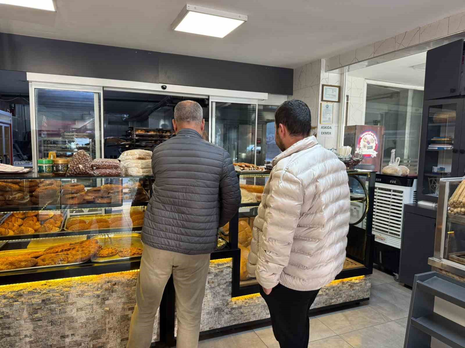 Fırıncıların ’fiyat savaşı’ vatandaşa yaradı: Ekmeği 10 TL’ye düşürdü