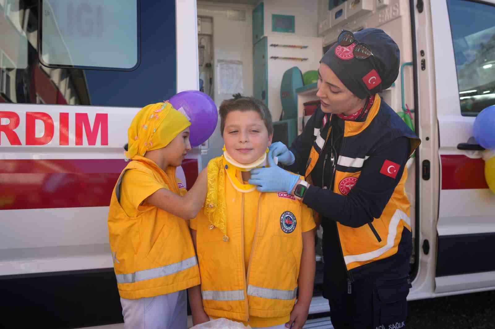 "Sağlıklı Çocuk, Sağlıklı Gelecek Programı": Öğrenciler sağlık elçisi oldu