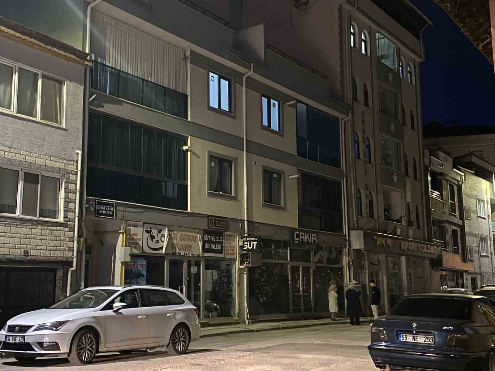 Balkondan düşen çocuk ağır yaralandı