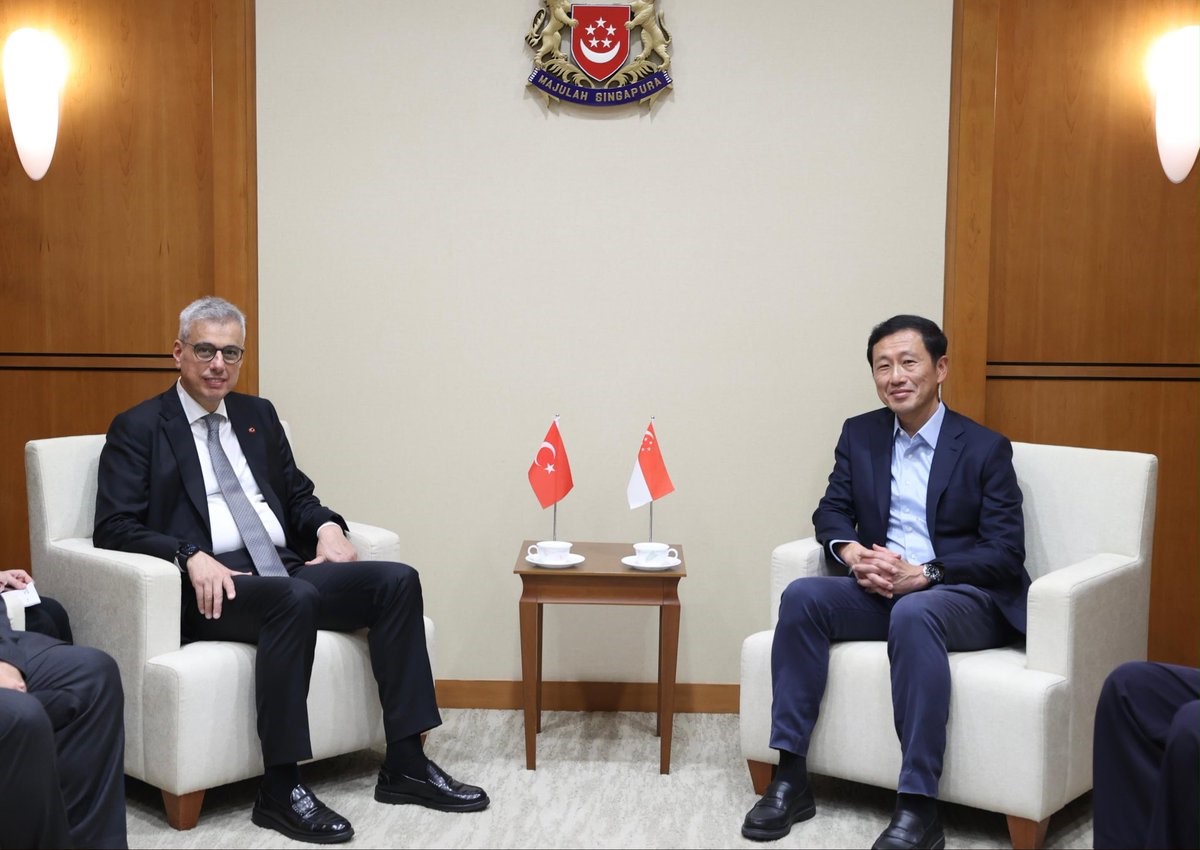 Sağlık Bakanı Memişoğlu, Singapurlu mevkidaşı Ong Ye Kung ile görüştü