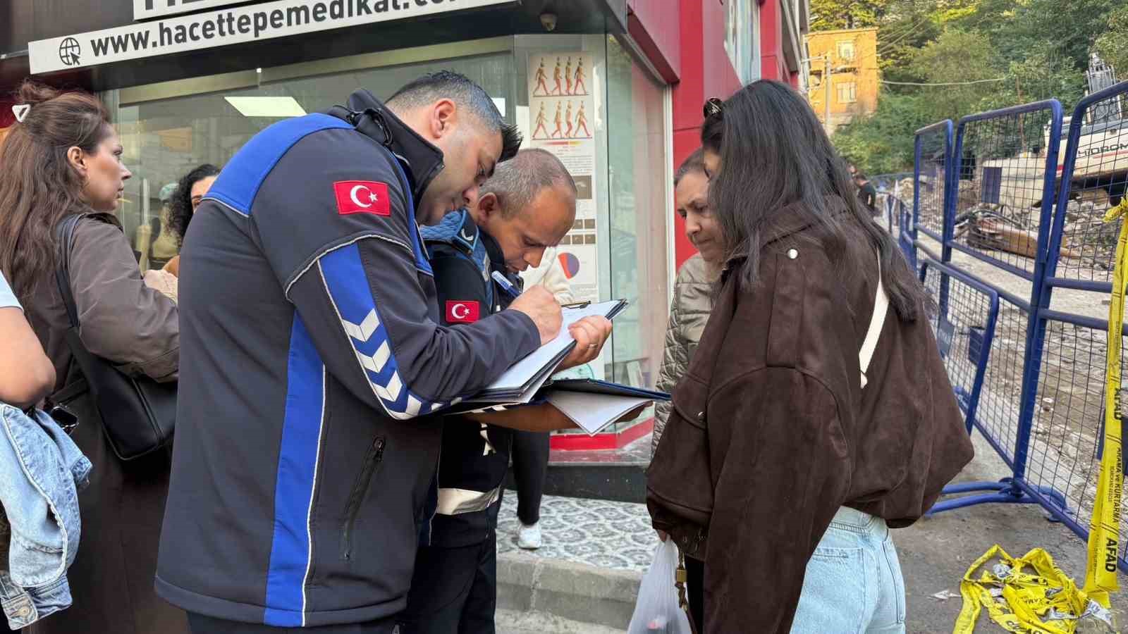 Zonguldak’ta bina çökmesinin ardından tahliyeler sürüyor: 28 daireli apartman boşaltıldı