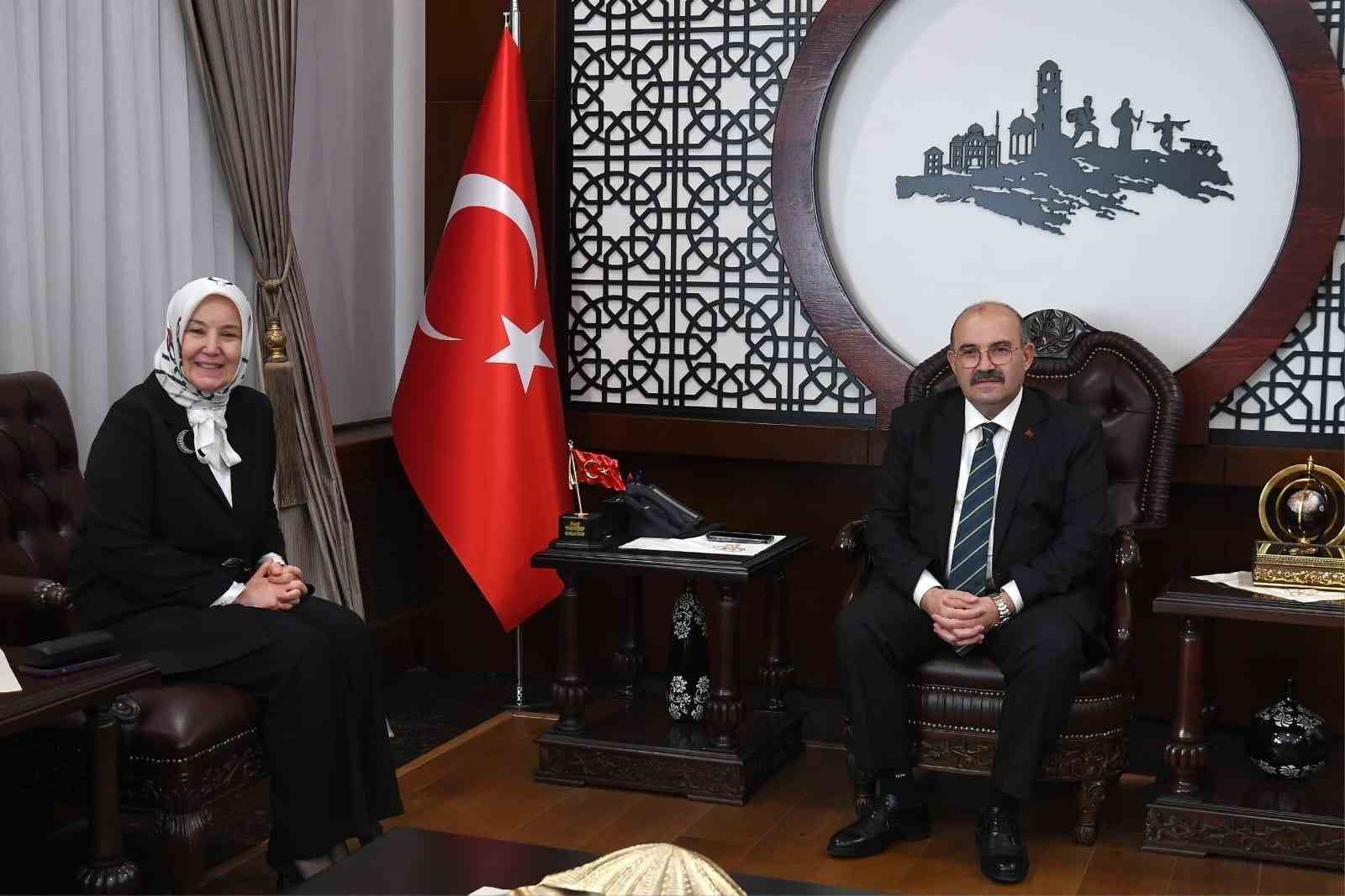 Aile ve Sosyal Hizmetler Bakan Yardımcısı Yenigün’den Vali Ustaoğlu’na ziyaret
