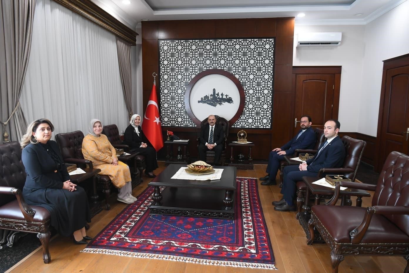 Aile ve Sosyal Hizmetler Bakan Yardımcısı Yenigün’den Vali Ustaoğlu’na ziyaret