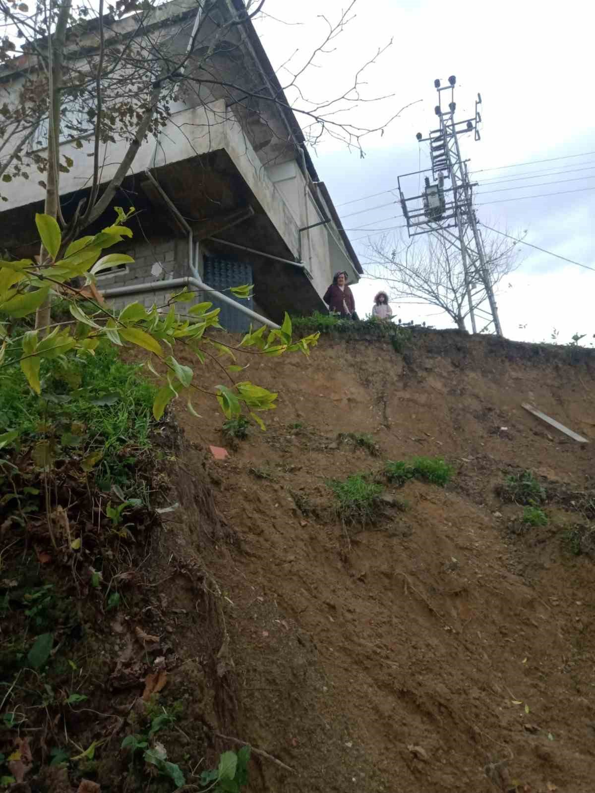 Selde evi hasar gören vatandaş, barınma sorununa çözüm bekliyor