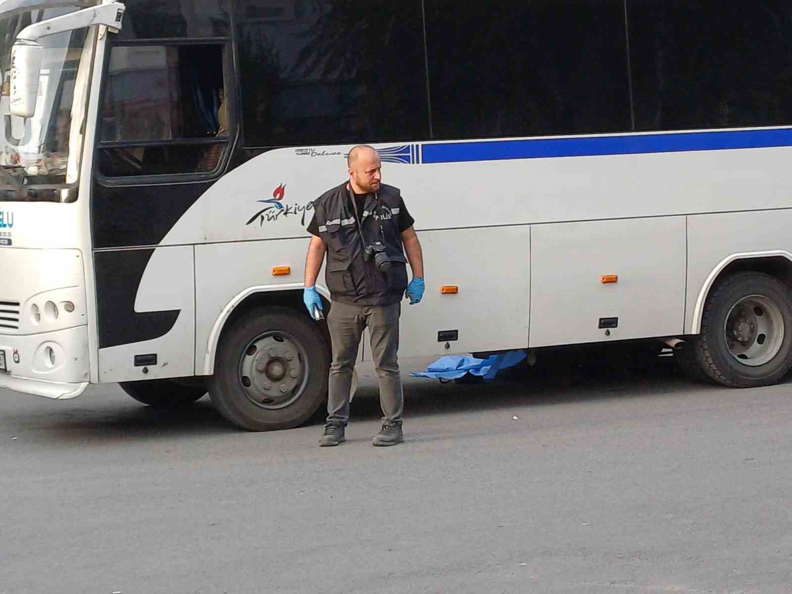 Manisa’da işçi servisinin çarptığı 8 yaşındaki çocuk hayatını kaybetti