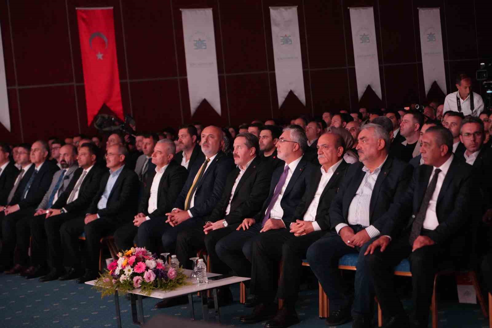 Bakan Işıkhan’dan 609 milyon liralık eğitim yardımı açıklaması