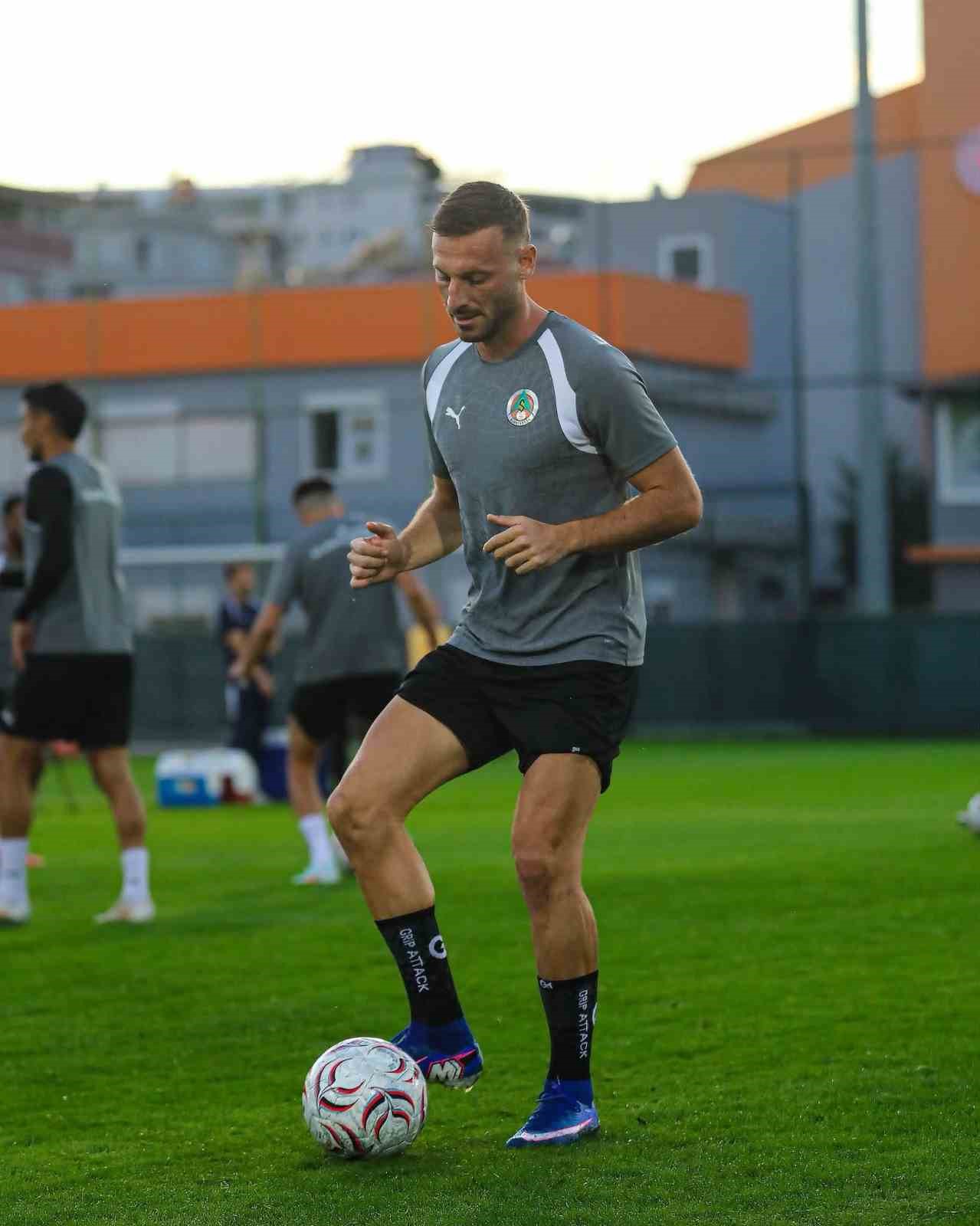 Alanyaspor, Kocaelispor maçı hazırlıklarını tamamladı
