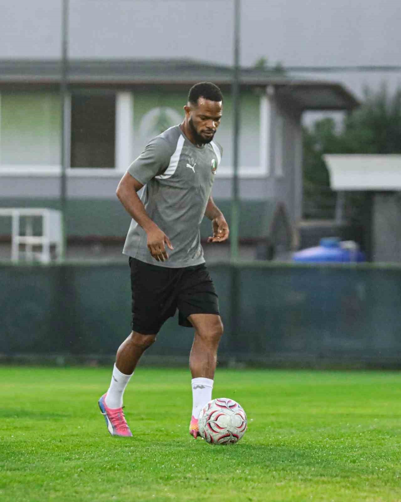 Alanyaspor, Kocaelispor maçı hazırlıklarını tamamladı
