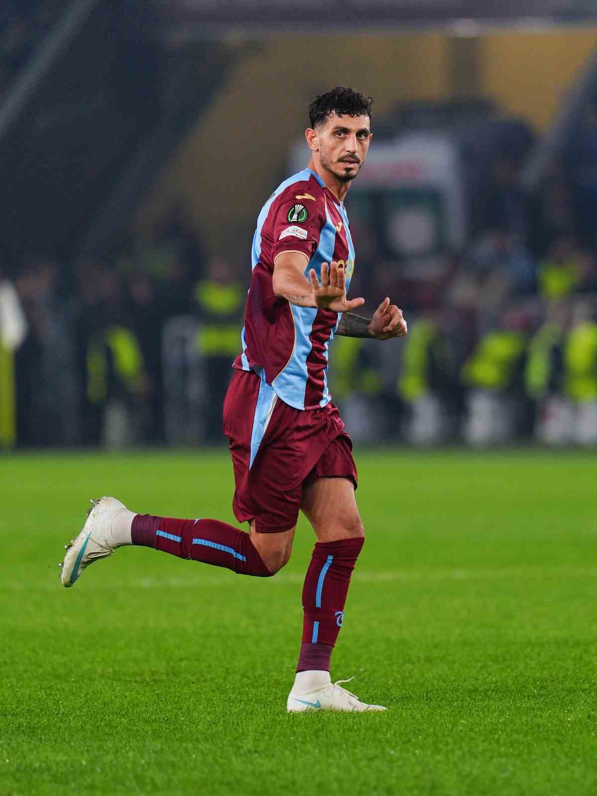 UEFA Konferans Ligi: Trabzonspor: 1 - Hearts: 0 (İlk yarı)