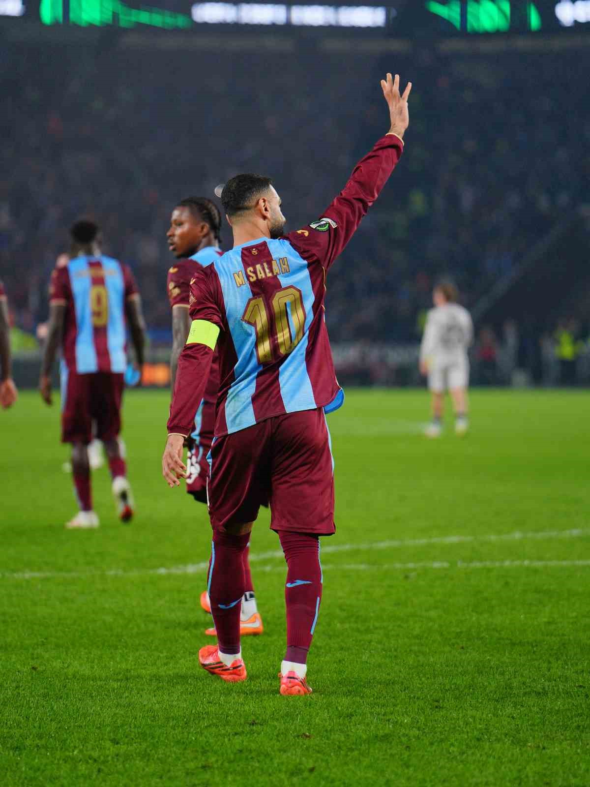 UEFA Konferans Ligi: Trabzonspor: 1 - Hearts: 0 (İlk yarı)
