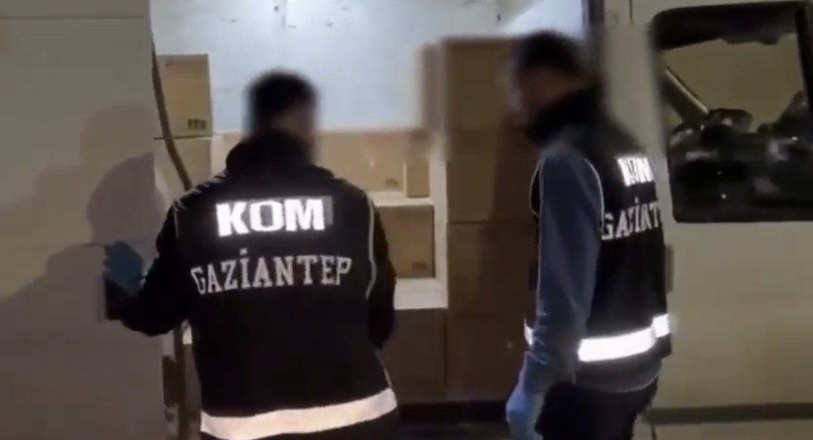 Gaziantep’te ruhsatsız diş kliniğine operasyon: 3 gözaltı