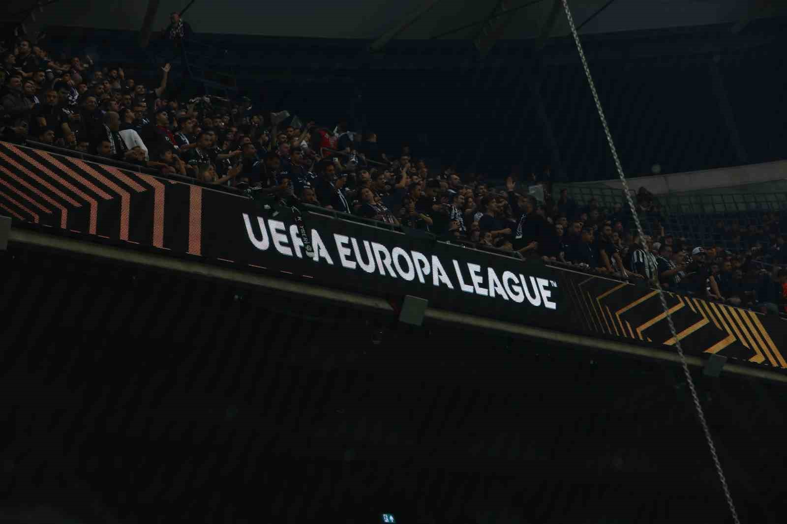 UEFA Avrupa Ligi: Beşiktaş: 0 - Crystal Palace: 0 (Maç devam ediyor)