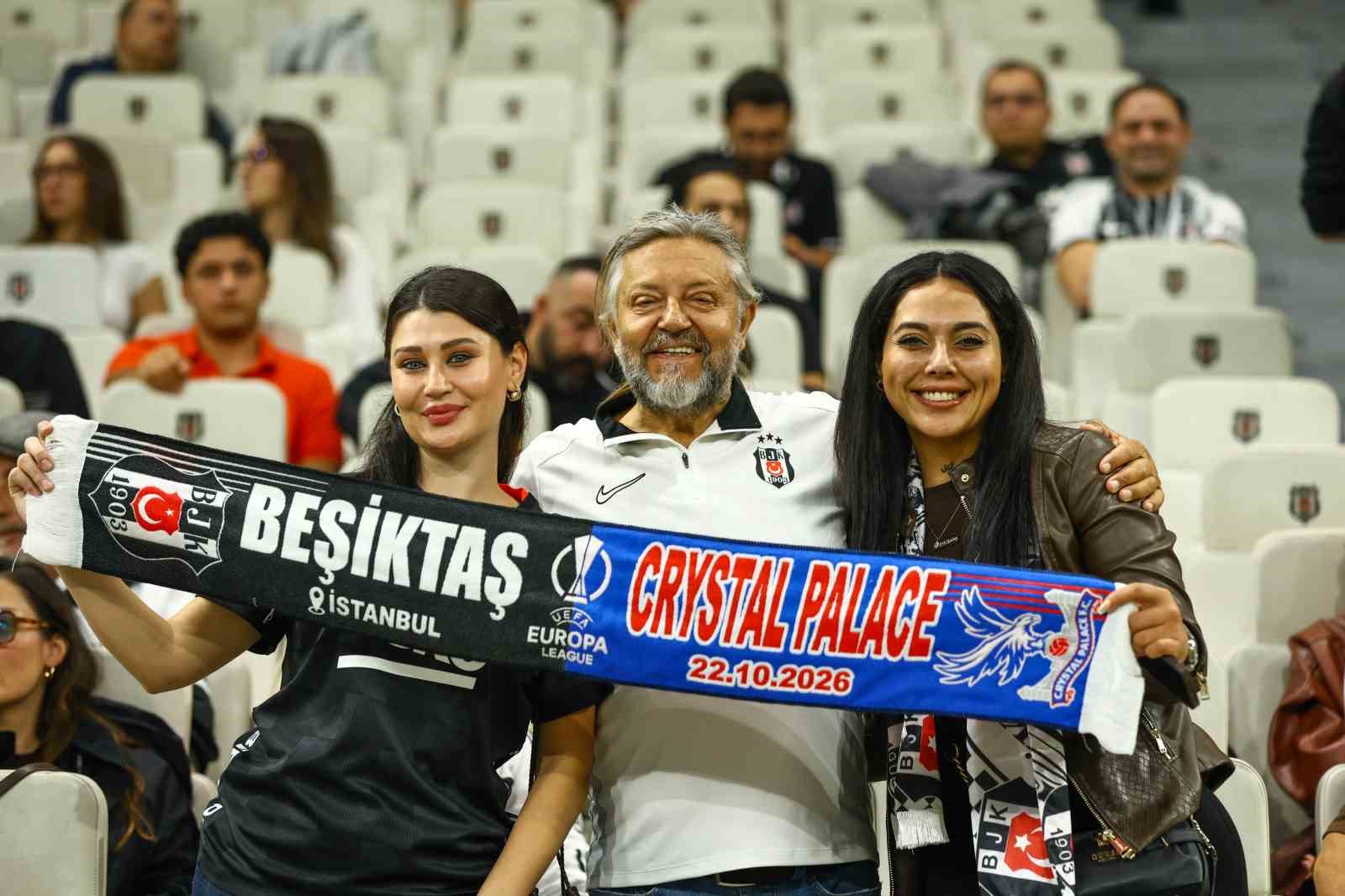 UEFA Avrupa Ligi: Beşiktaş: 0 - Crystal Palace: 0 (Maç devam ediyor)