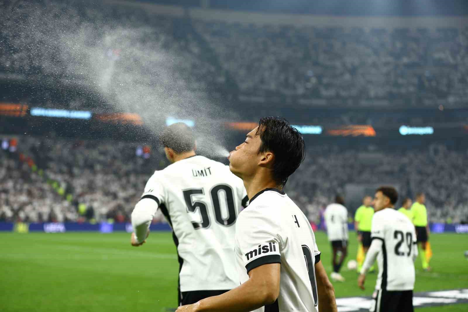 UEFA Avrupa Ligi: Beşiktaş: 0 - Crystal Palace: 0 (Maç devam ediyor)