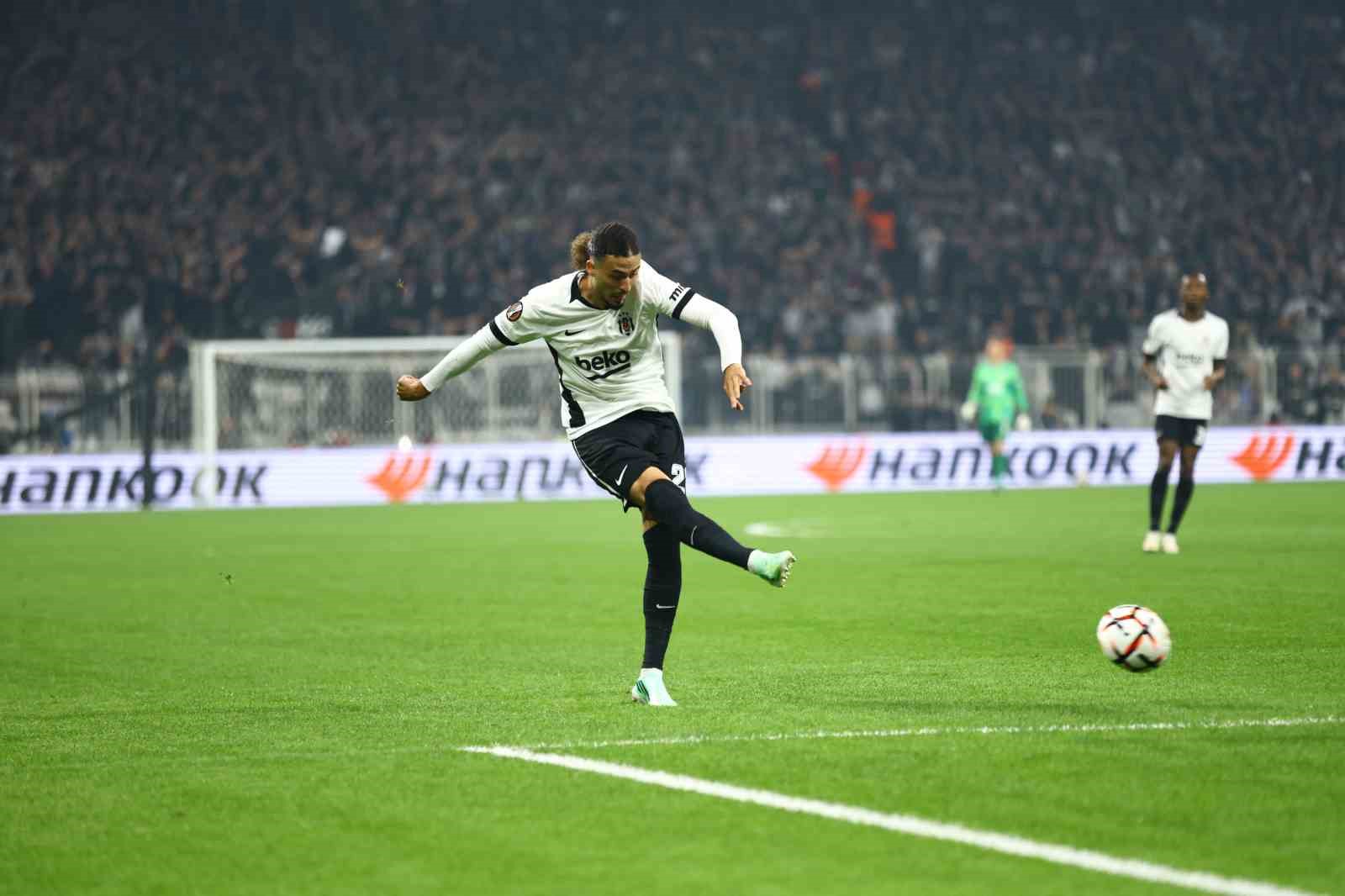 UEFA Avrupa Ligi: Beşiktaş: 0 - Crystal Palace: 0 (Maç devam ediyor)