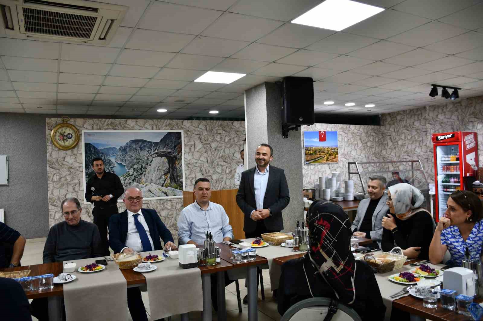 46 yıllık hekime veda programı
