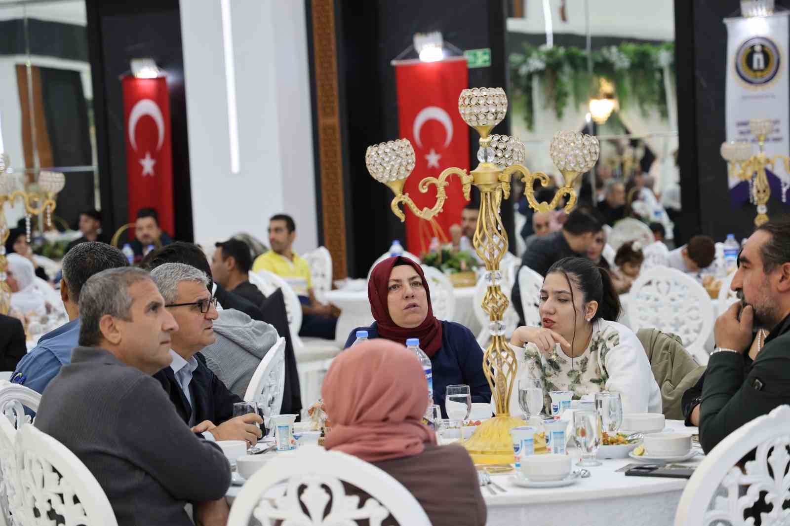 EMŞAV Başkanı Yılmaz: "Bu süreç sükunetle, huzurla, özellikle siz bedel ödeyen insanların katkısıyla bir nihayete erecek"