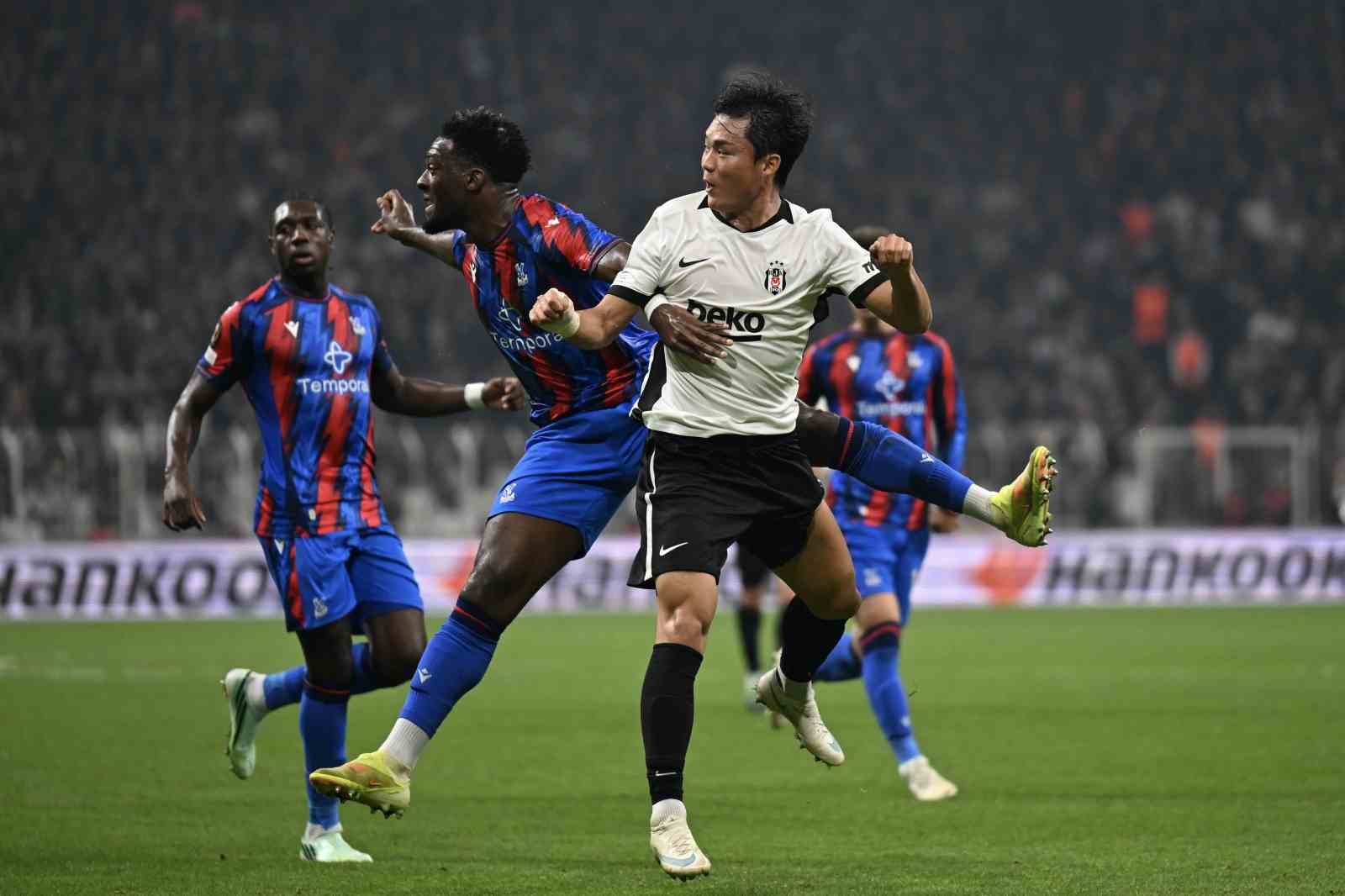 UEFA Avrupa Ligi: Beşiktaş: 1 - Crystal Palace: 0 (İlk yarı)