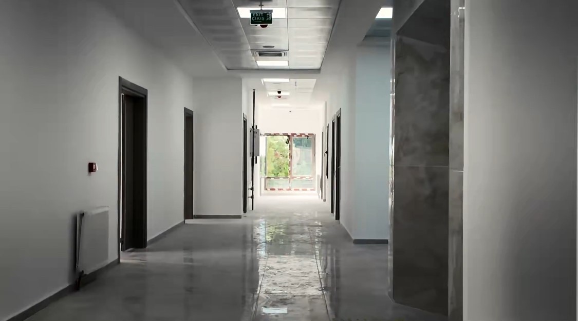 Payas ilçe jandarma komutanlığı binasında sona yaklaşıldı