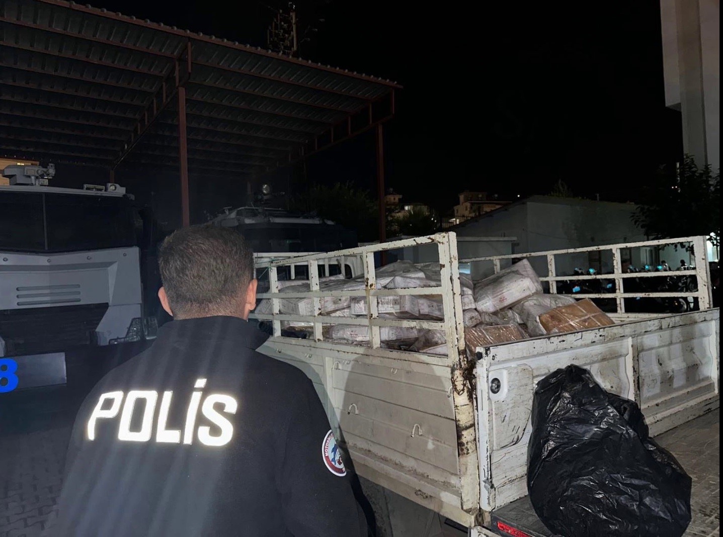 Özbekistan yolunda bozulan etleri vatandaşa yedirmeyi planlarken operasyonla yakalandılar