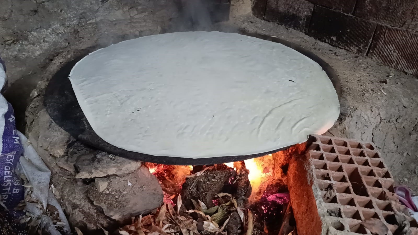 Bakkal ekmeği yerine yufka ekmek tüketiyorlar