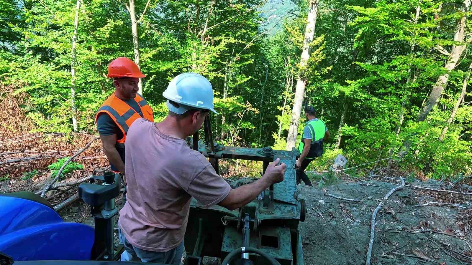 Köyüne dönen vatandaşa Orköy’den traktör desteği