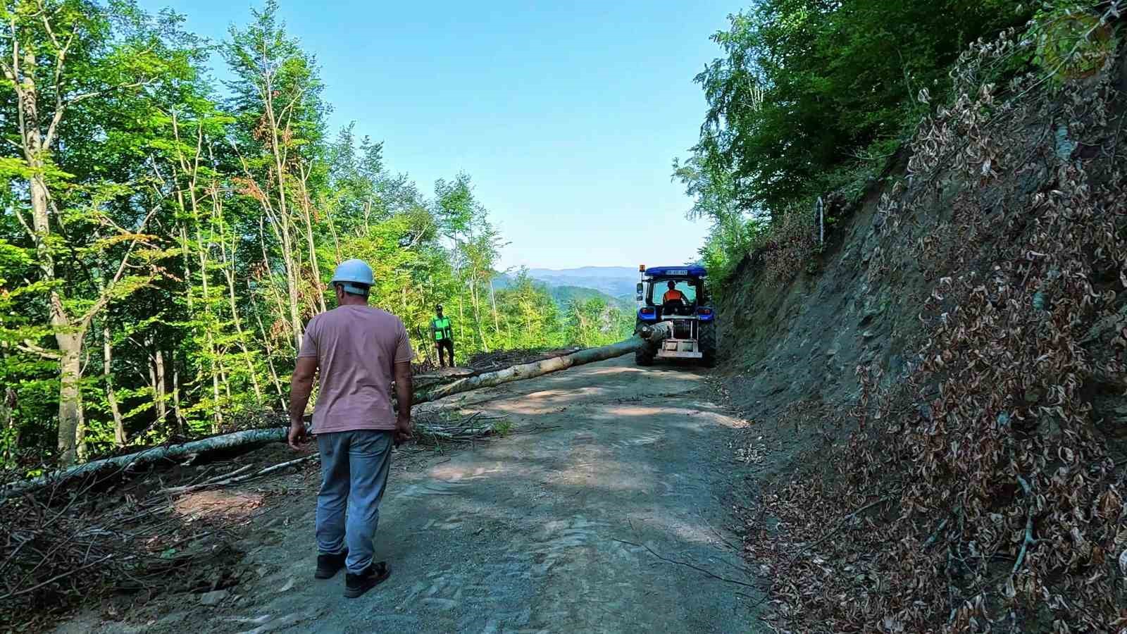 Köyüne dönen vatandaşa Orköy’den traktör desteği
