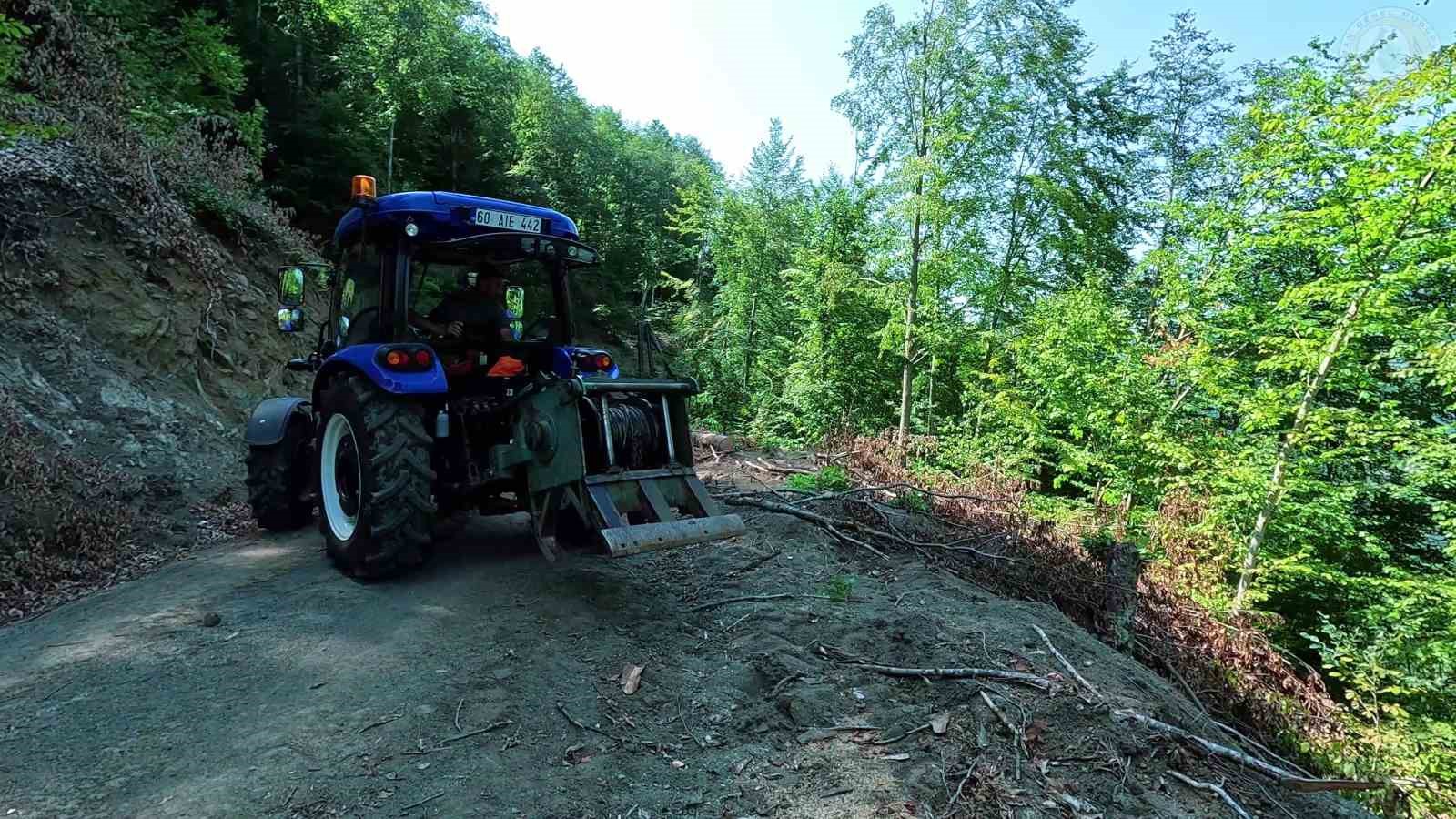 Köyüne dönen vatandaşa Orköy’den traktör desteği