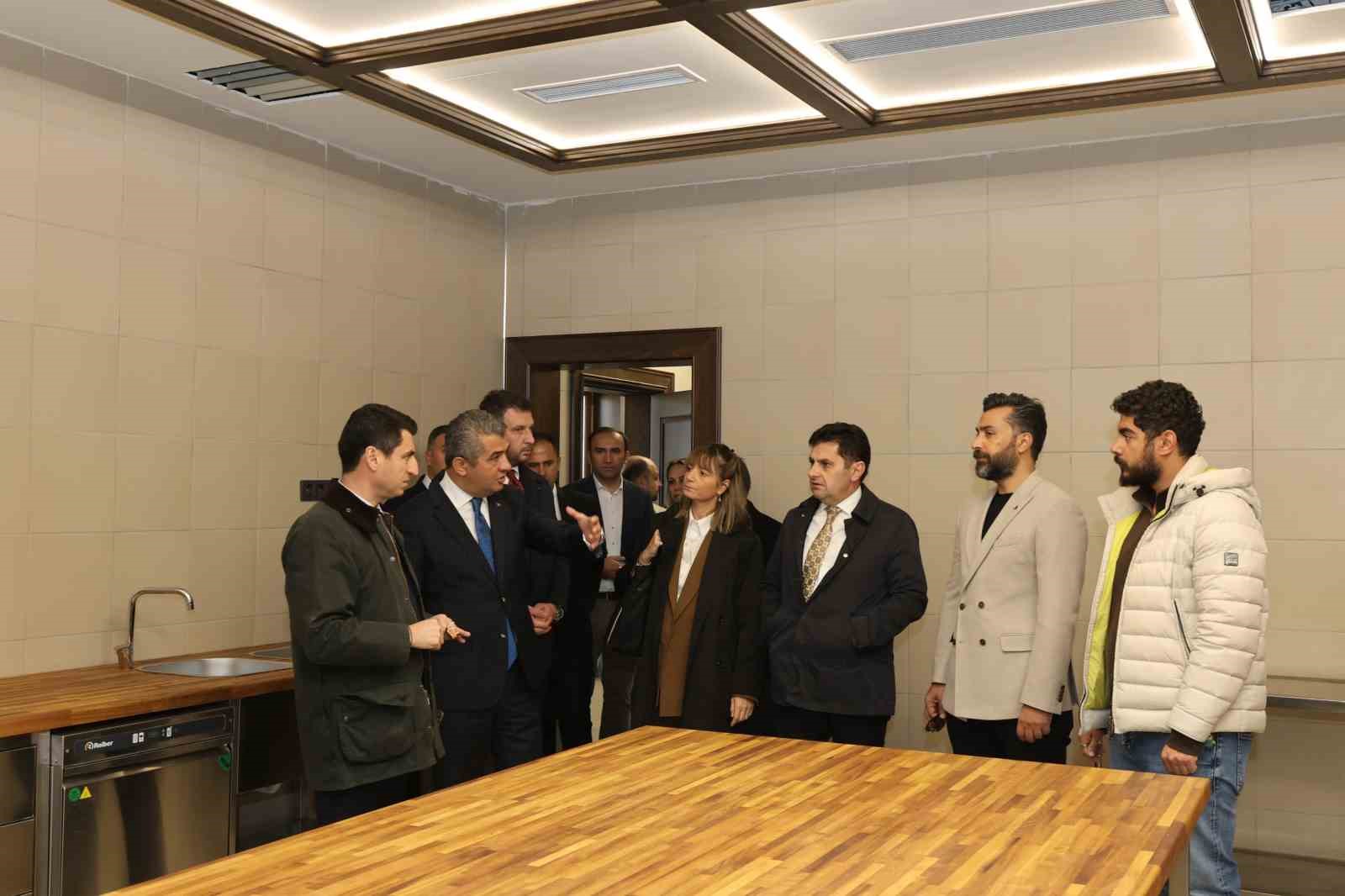 Erzurum’da geleceğin şeflerini yetiştirecek Gastronomi Lisesi’nde açılış hazırlığı