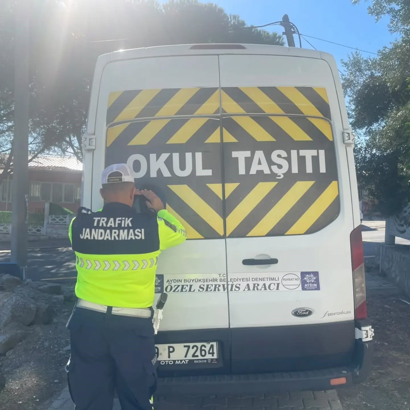Kuyucak’ta öğrencilere trafik eğitimi verildi