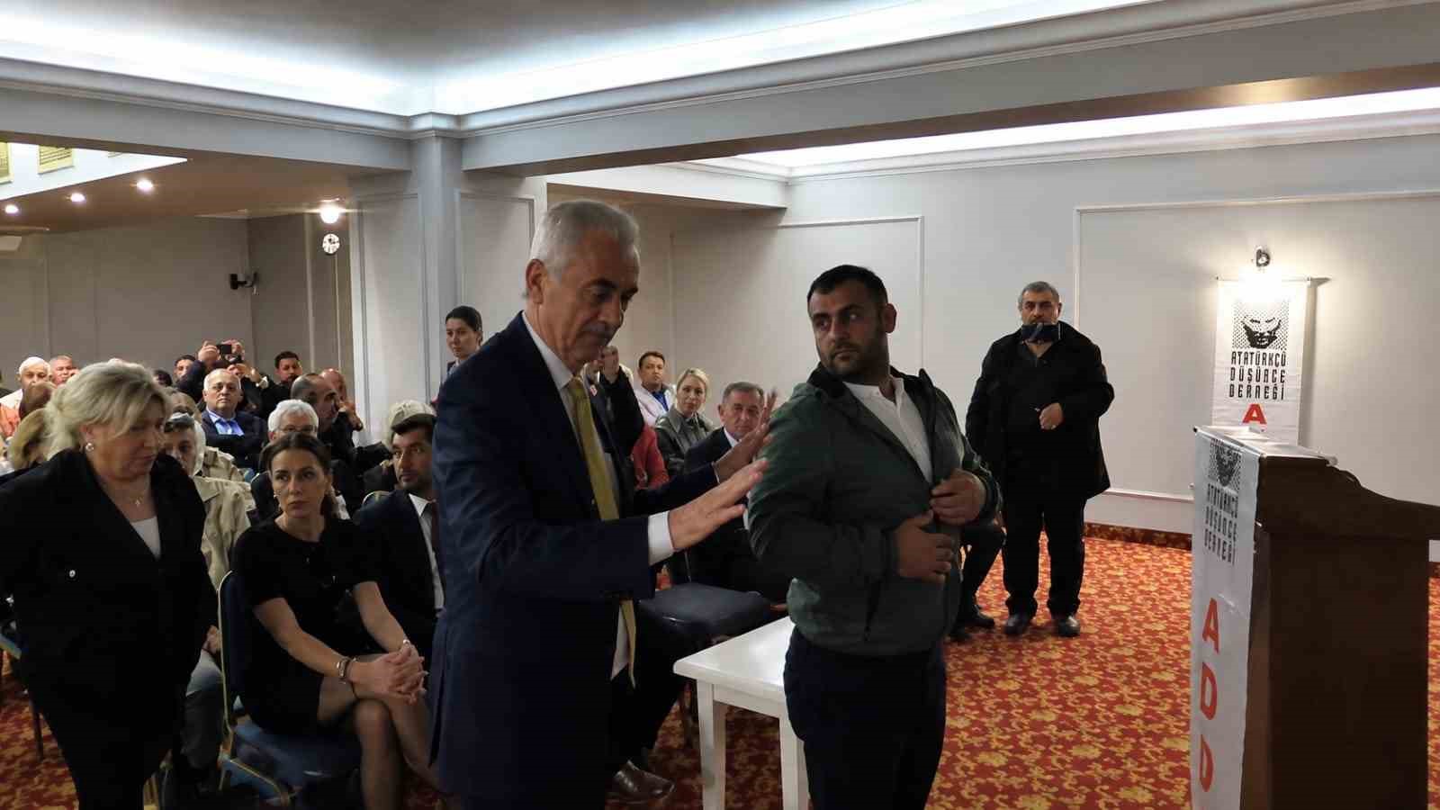 Süheyl Batum ile CHP’li ilçe başkanı arasında "mutlak butlan" tartışması