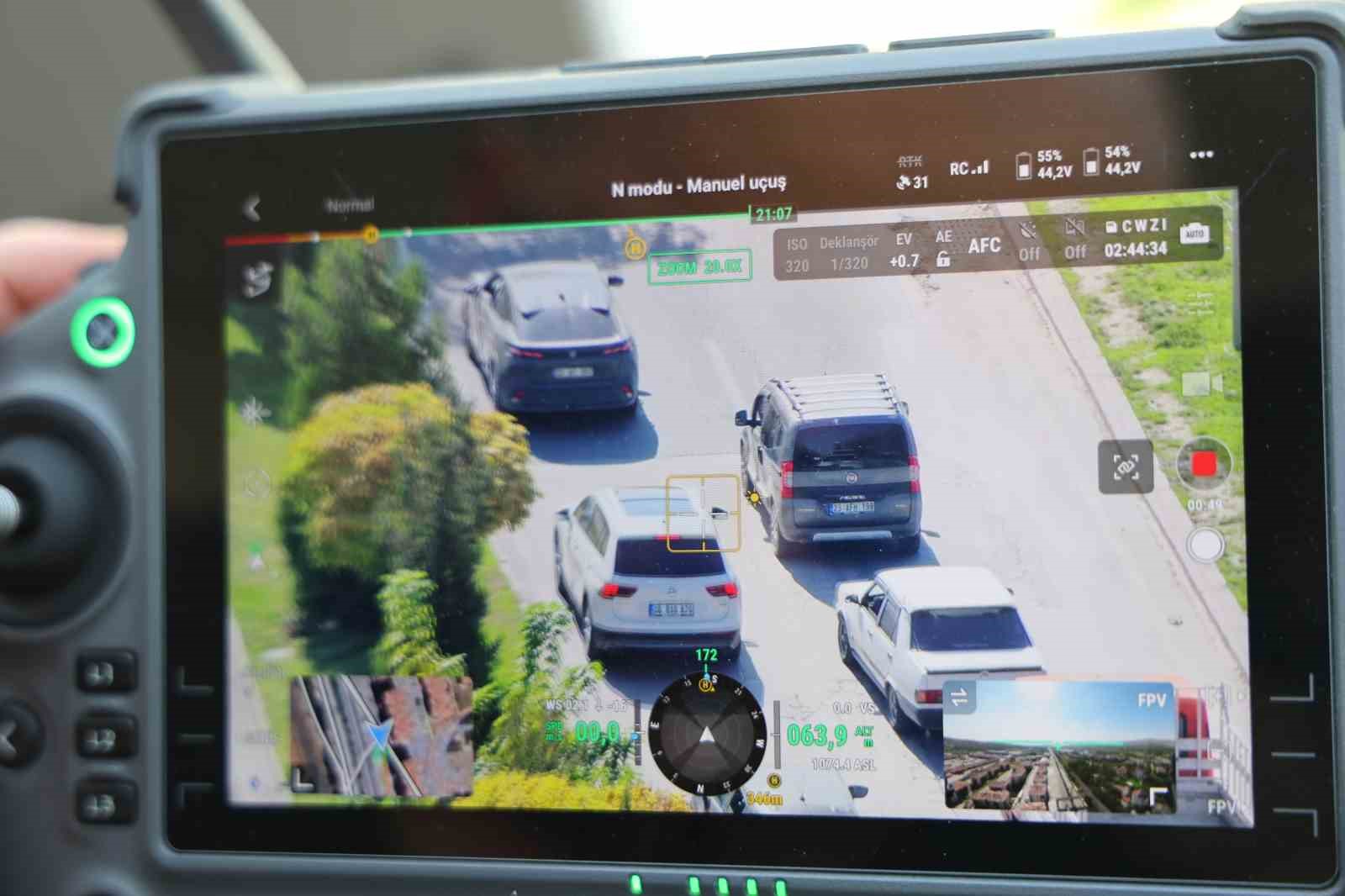 Kural ihlali yapan sürücüler dronla tespit edildi