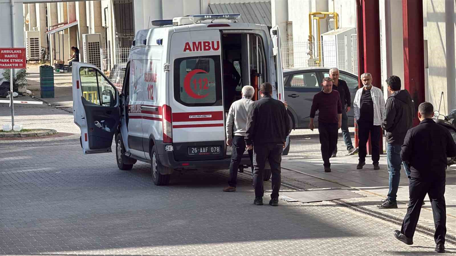 Traktör şaftına kolunu kaptıran kadın ağır yaralandı