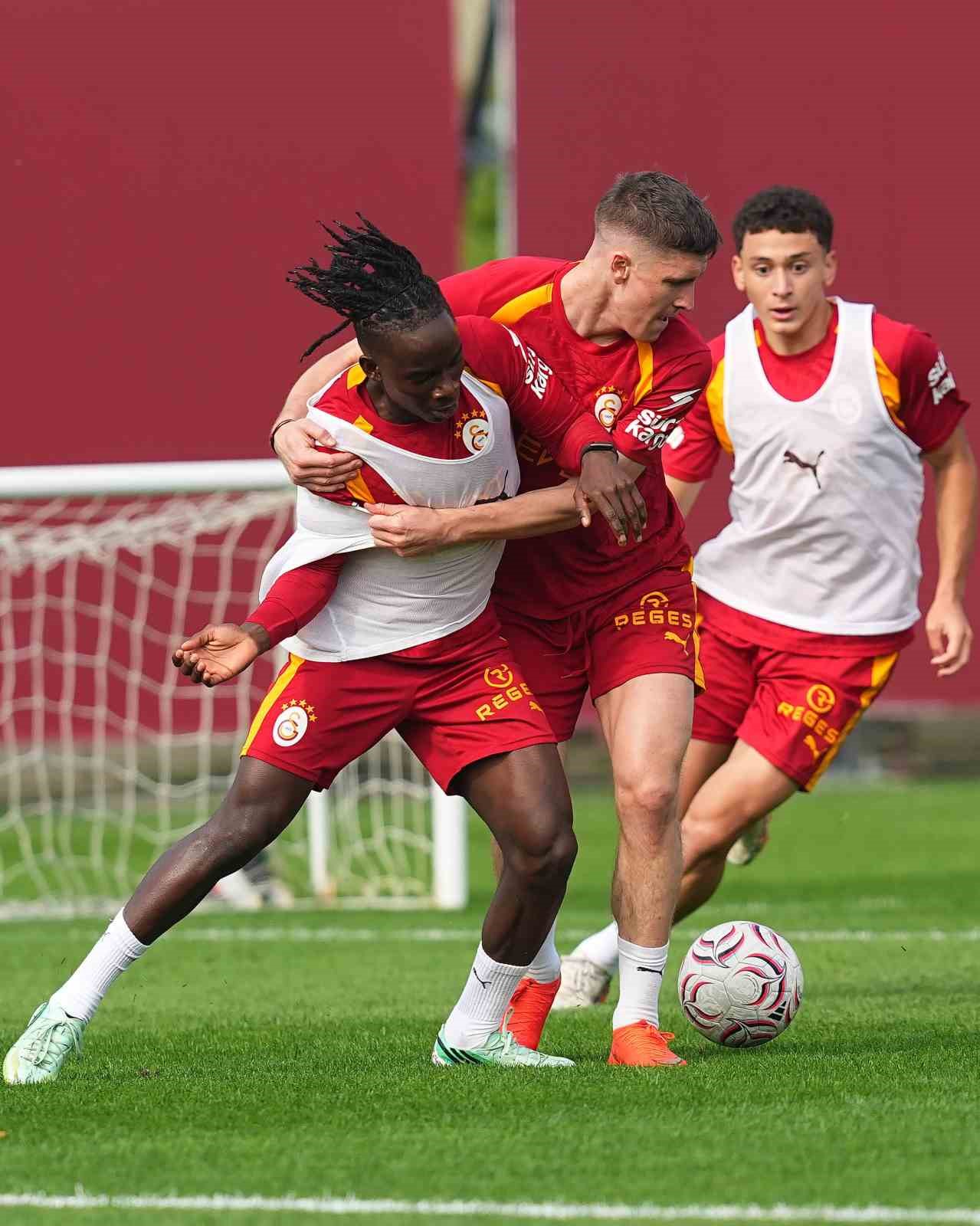 Galatasaray, Fenerbahçe derbisi hazırlıklarına başladı