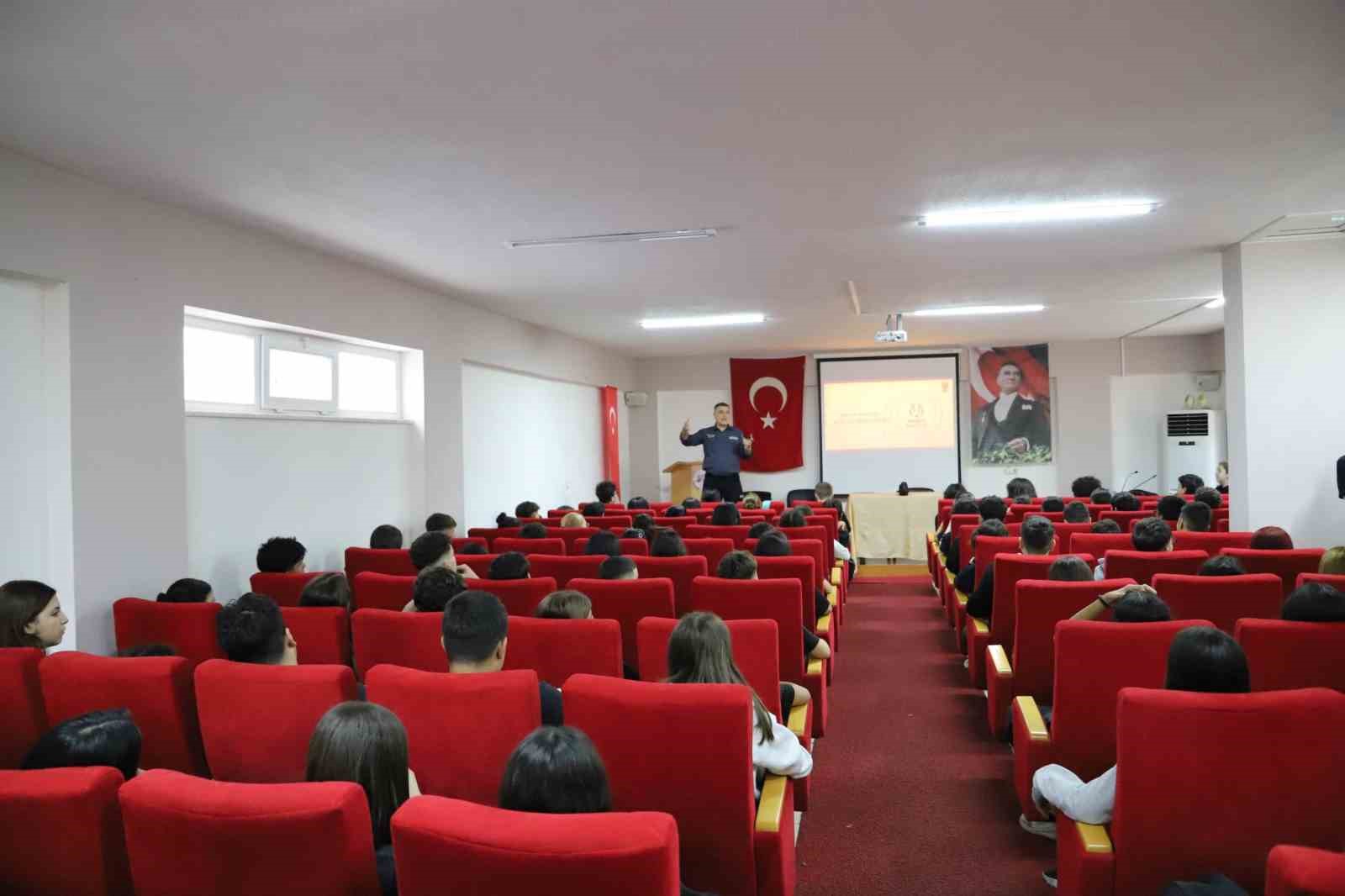 NAFAD’dan okullarda afet farkındalık eğitimleri