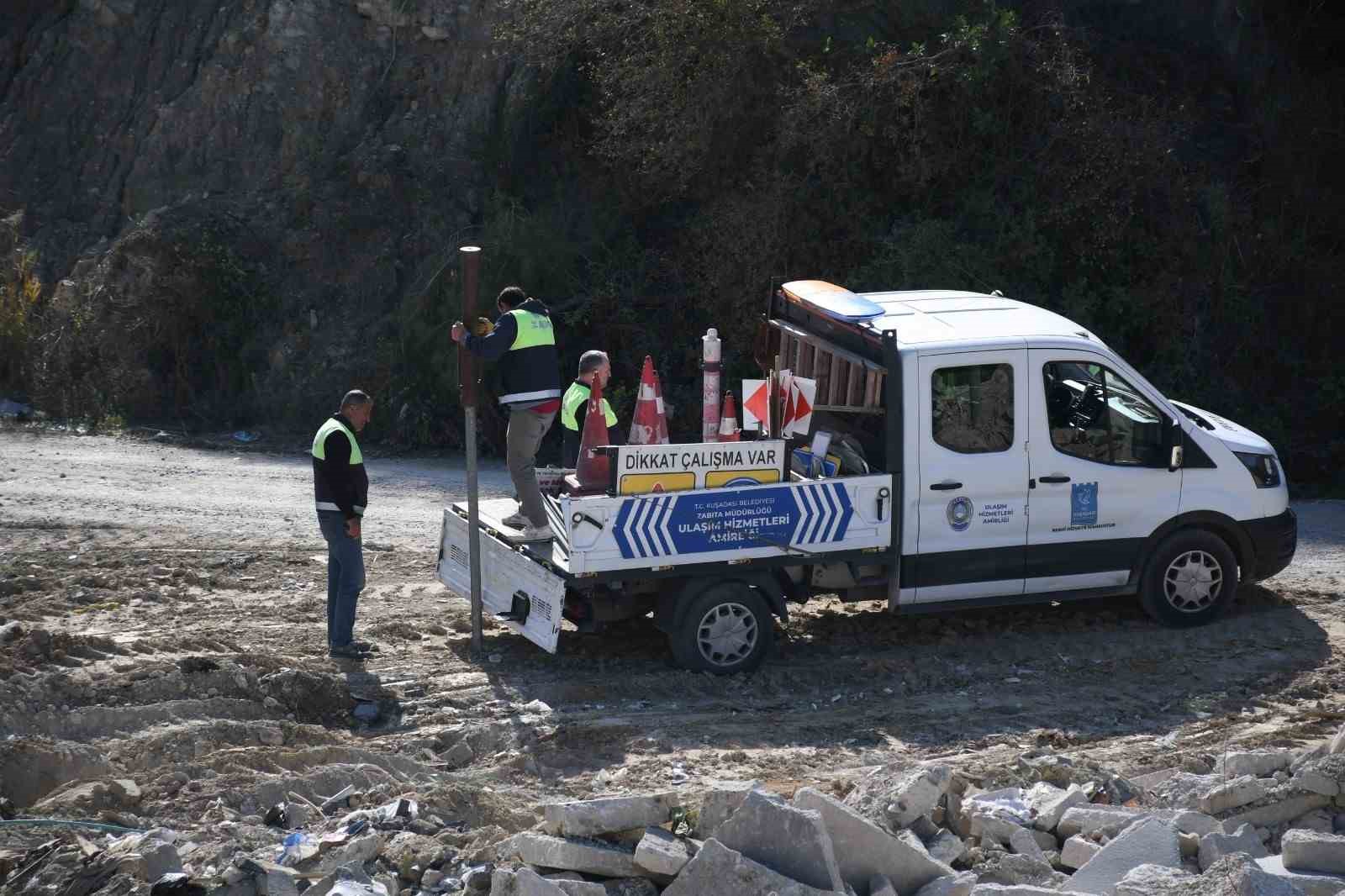 Kuşadası Belediyesi’nden kaçak moloz dökümüne karşı seferberlik