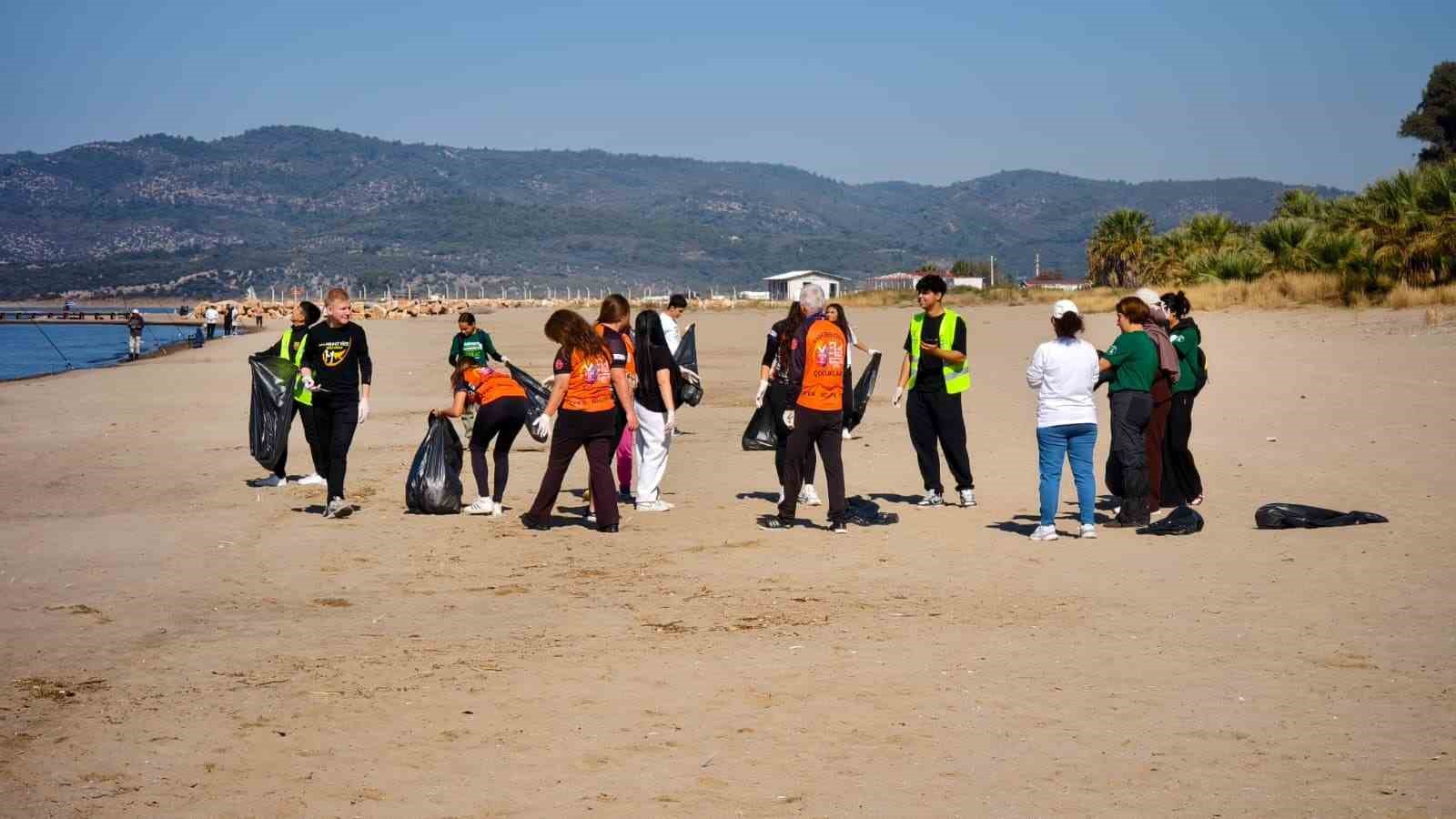 Selçuk’ta Cumhuriyet’in 103’üncü yılına özel pedal çevirdiler