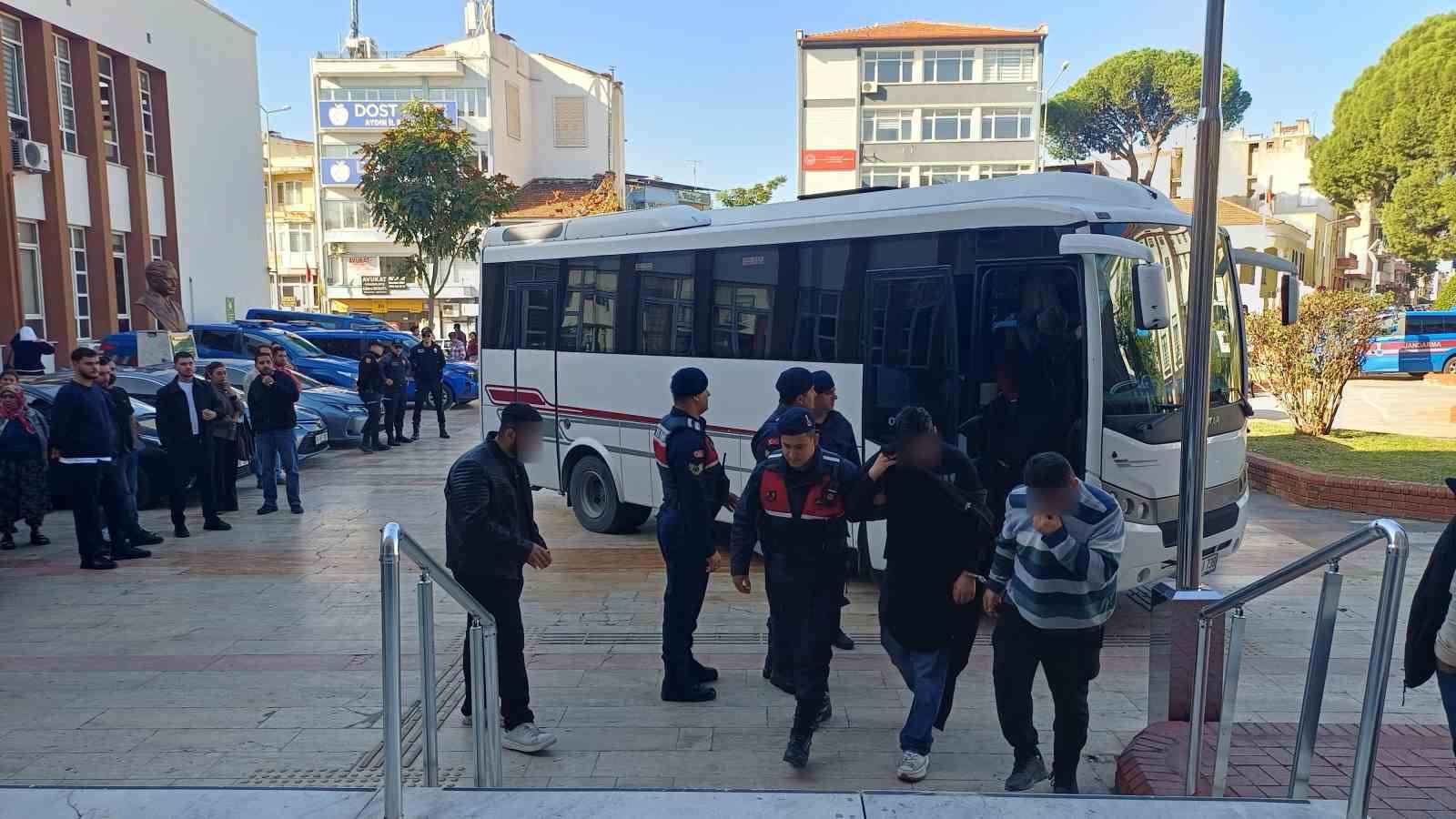 Adliyeye sevk edilen 71 şüpheliden 3’ü tutuklandı