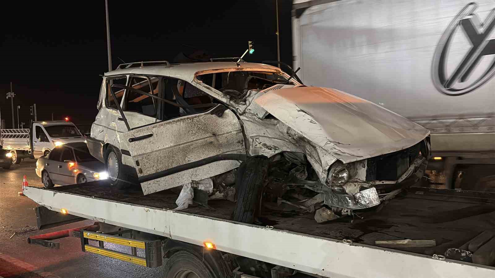 Çorum’da ambulans ile otomobil çarpıştı: 6 yaralı