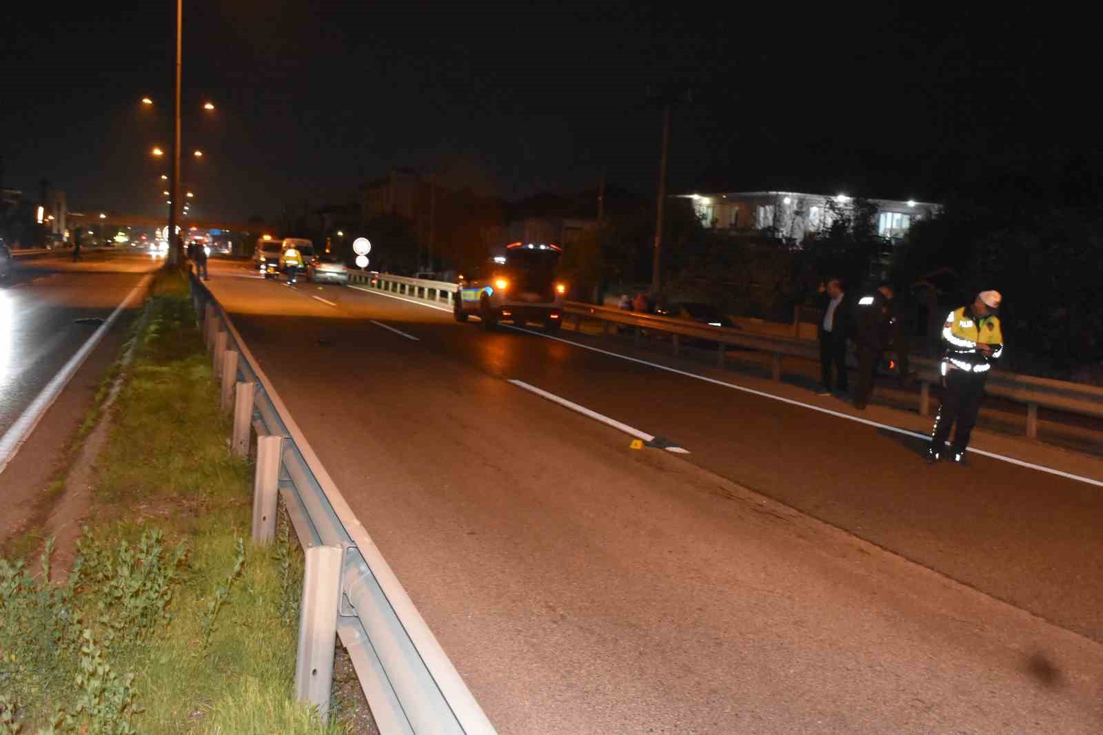 Yolun karşısına geçerken otomobilin çarptığı yaşlı kadın hayatını kaybetti