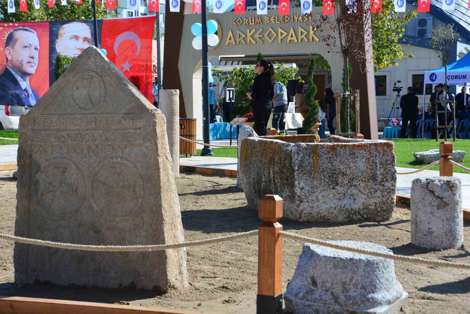 Bu park çocukları tarihte yolculuğa çıkartıyor