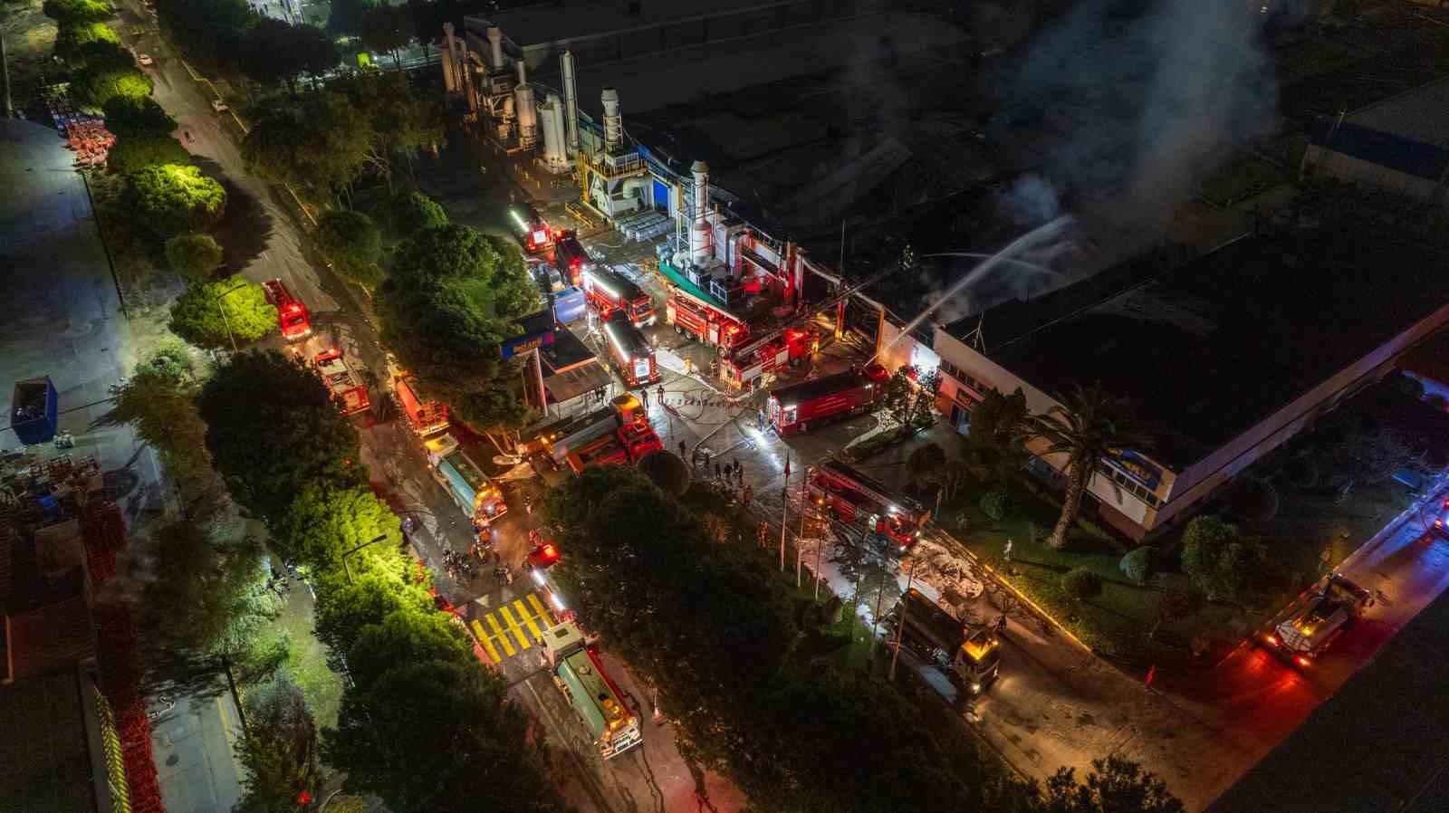 Manisa’daki fabrika yangını kontrol altına alındı