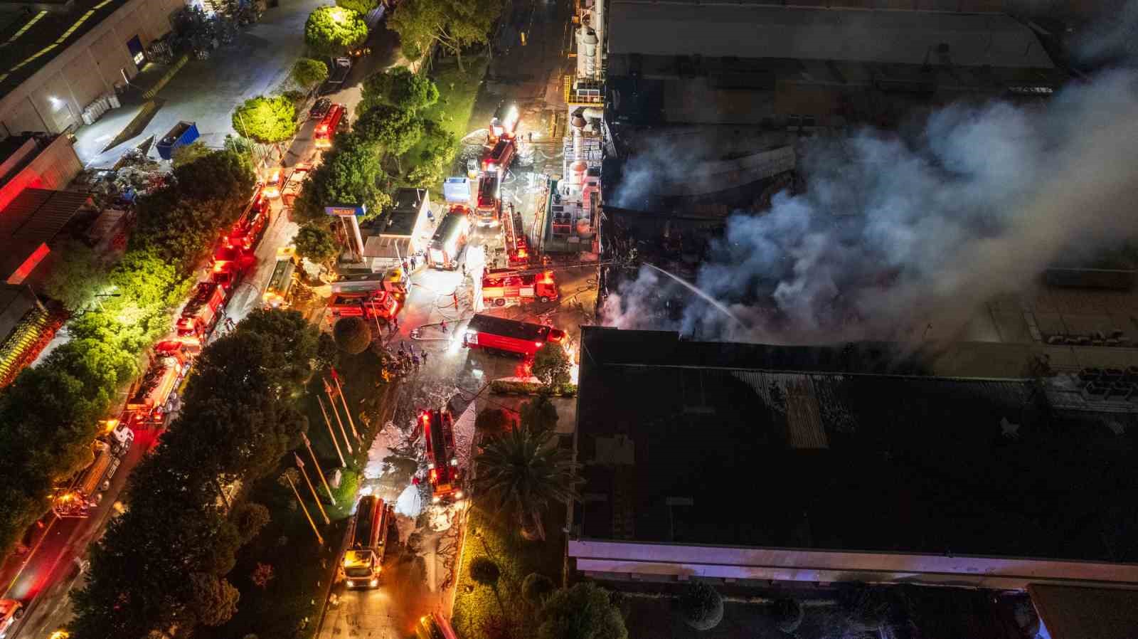 Manisa’daki fabrika yangını kontrol altına alındı