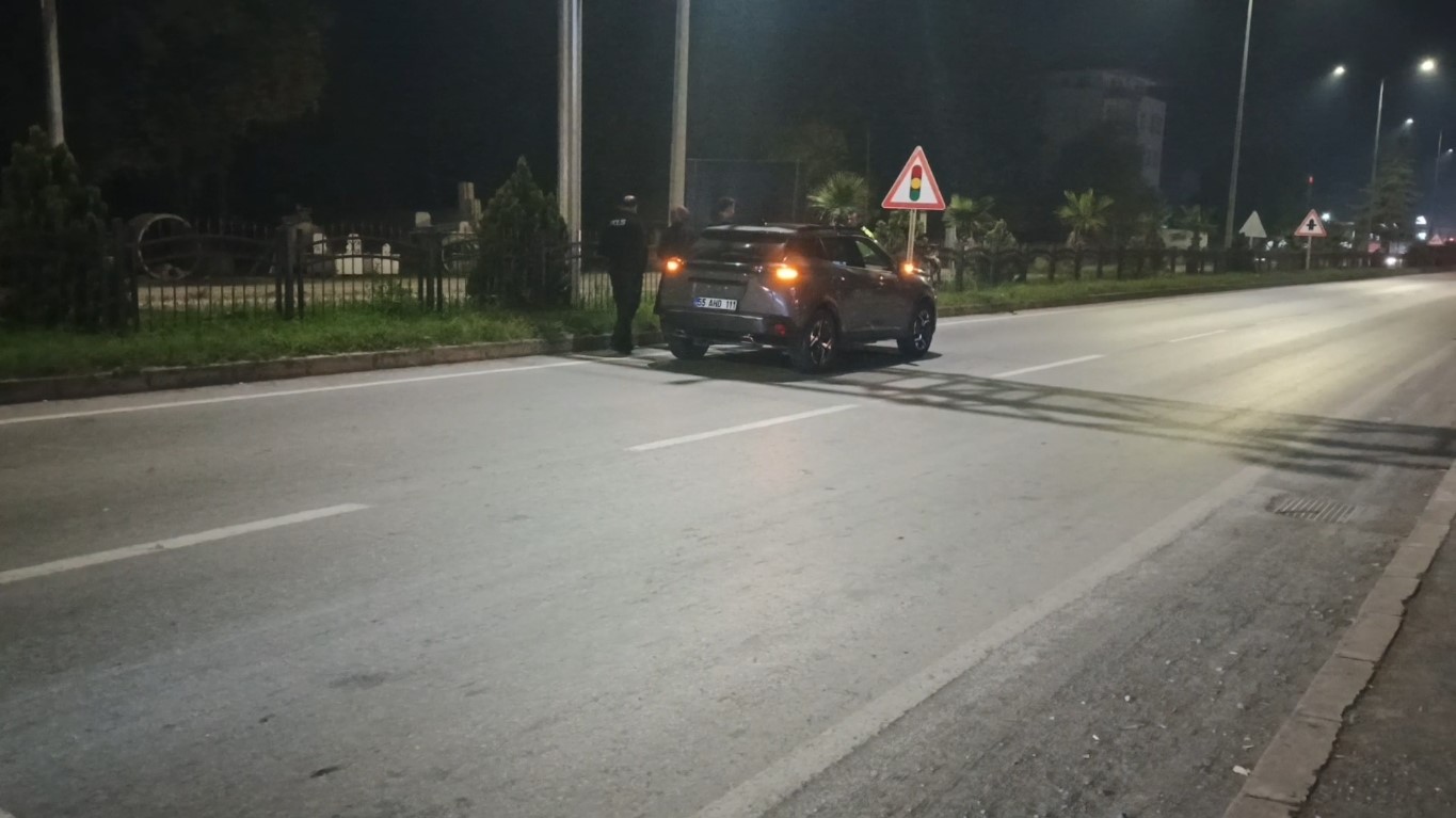 Bafra’da otomobilin çarptığı bisiklet sürücüsü ağır yaralandı