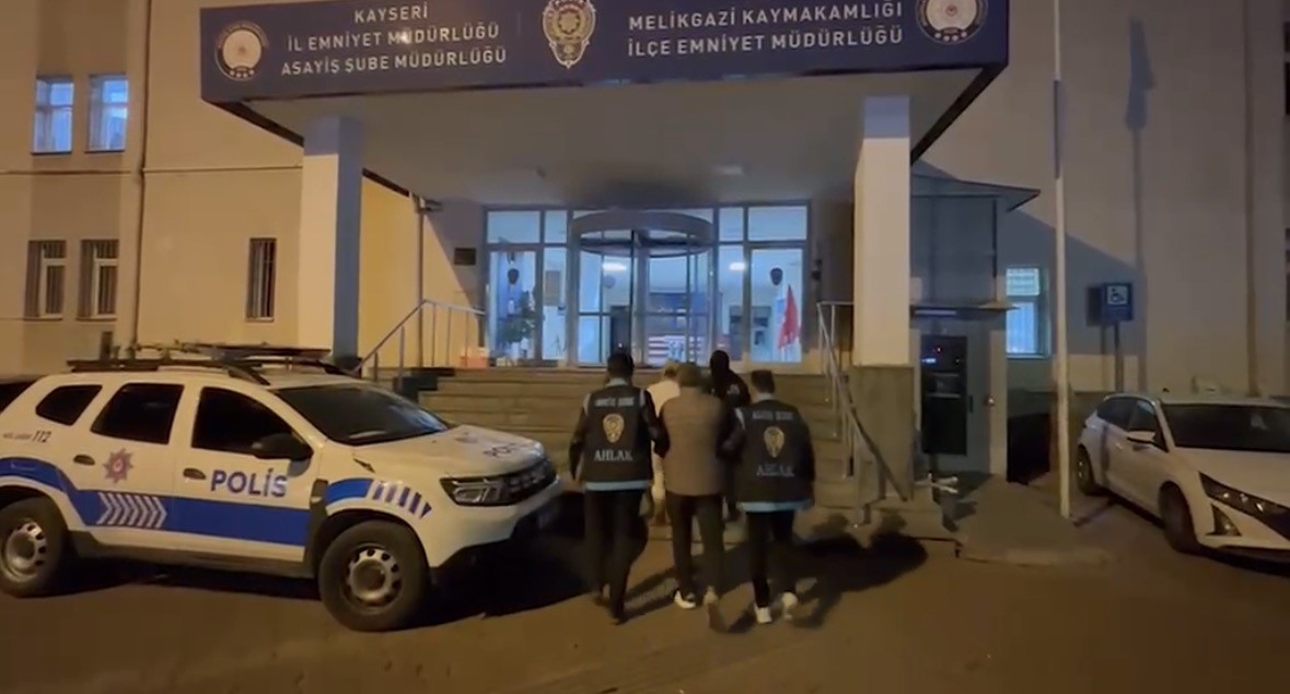 Kayseri’de masaj salonlarına fuhuş operasyonu: 10 tutuklama