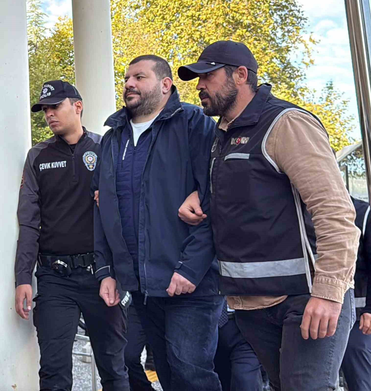 Milas Belediyesi operasyonunda 18 tutuklama