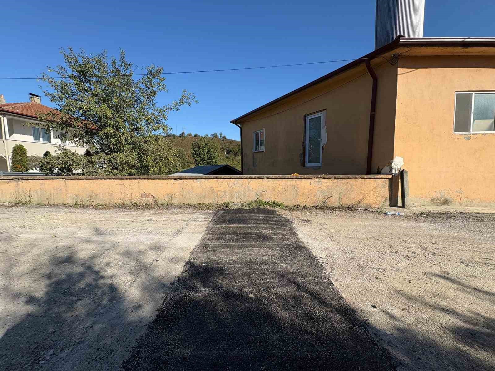 Düzce’de köy yolları kışa hazırlanıyor