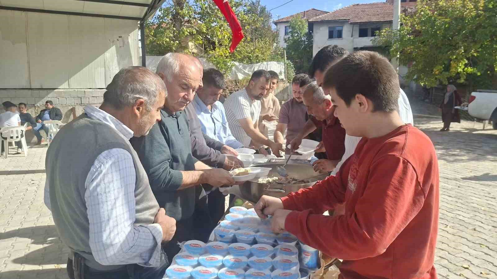 Hisarcık Kurtdere köyünde çok amaçlı salon hizmete açıldı