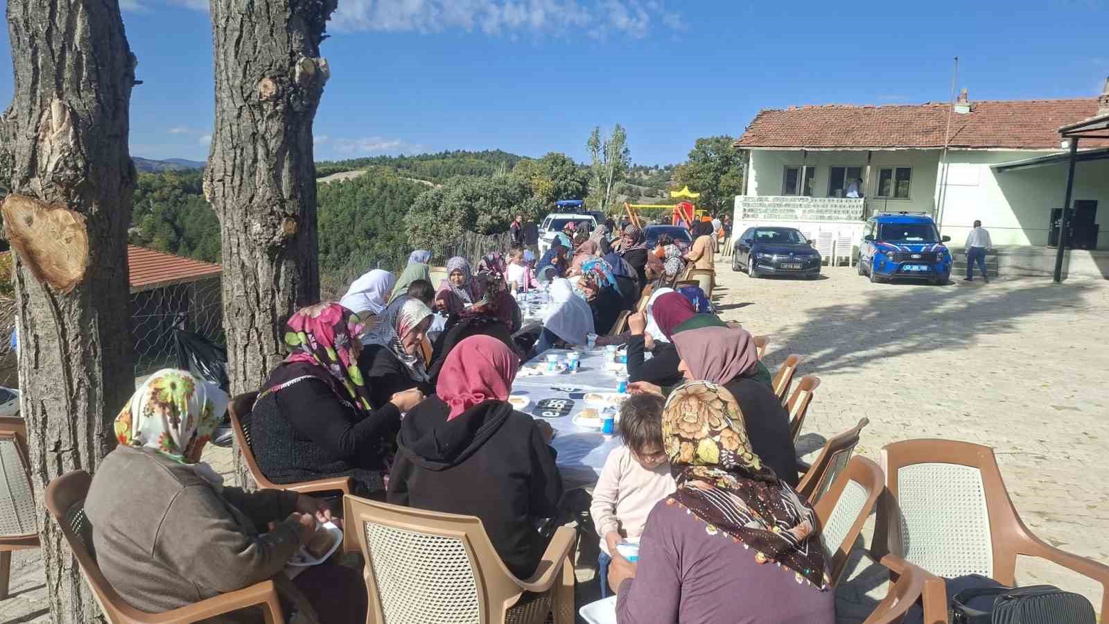 Hisarcık Kurtdere köyünde çok amaçlı salon hizmete açıldı